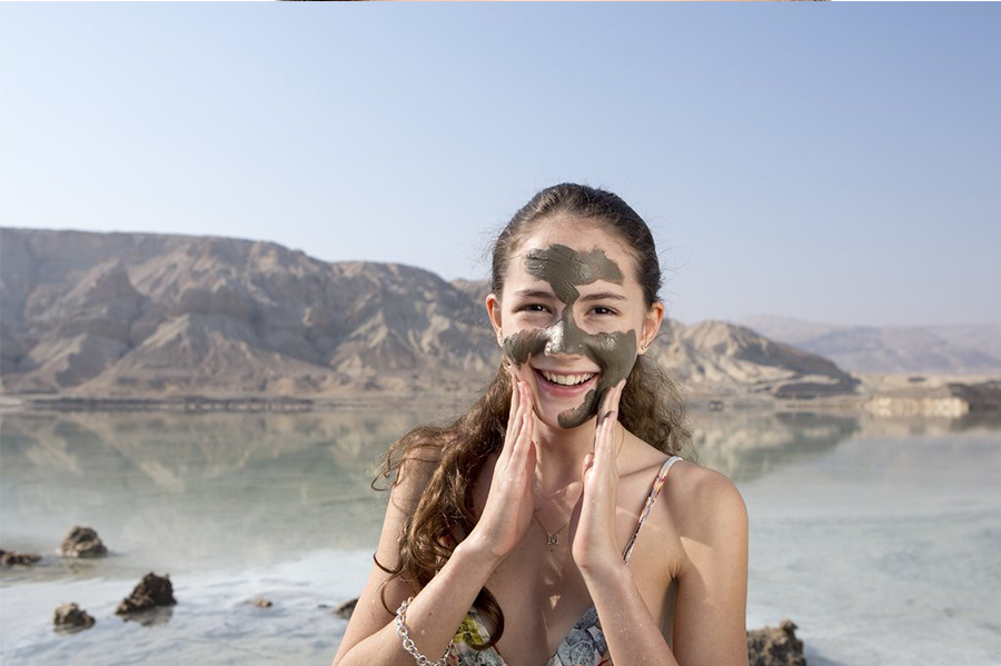 How to use Dead Sea Mud on Face and Body